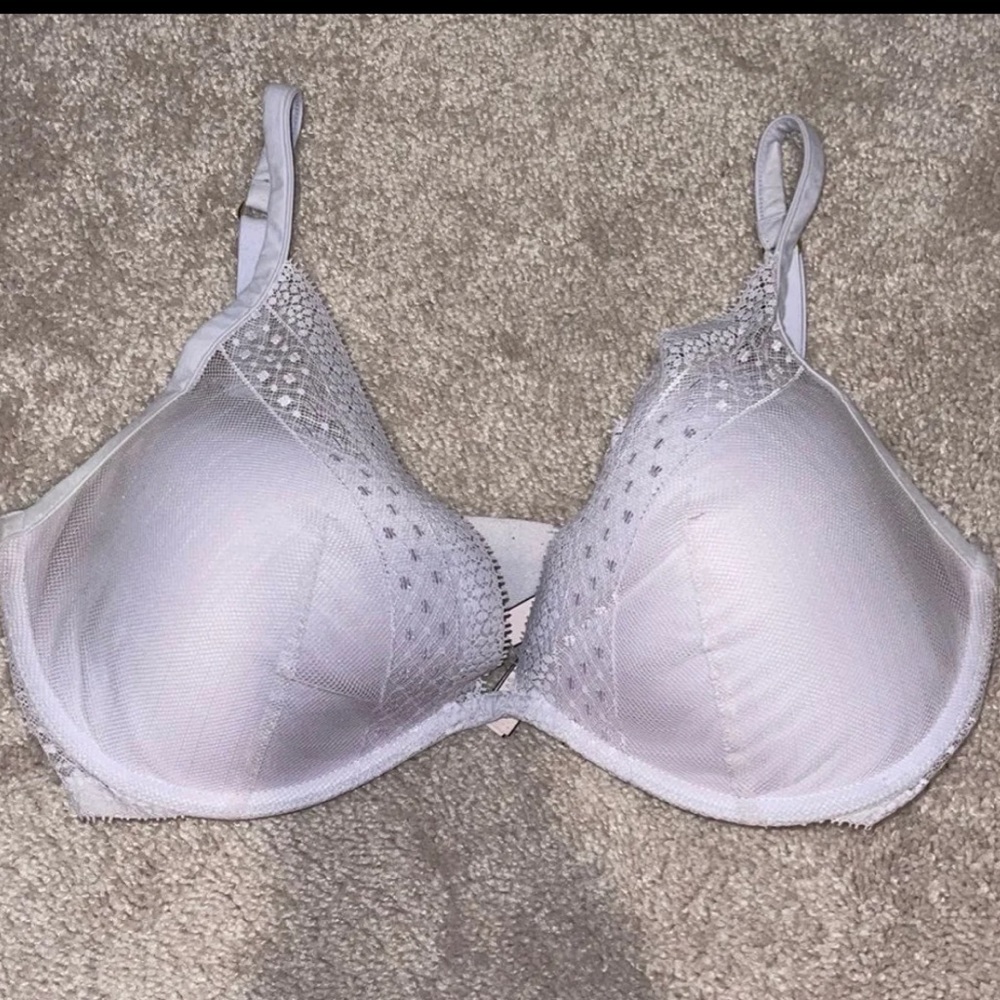 Victoria’s Secret bra 34DDD